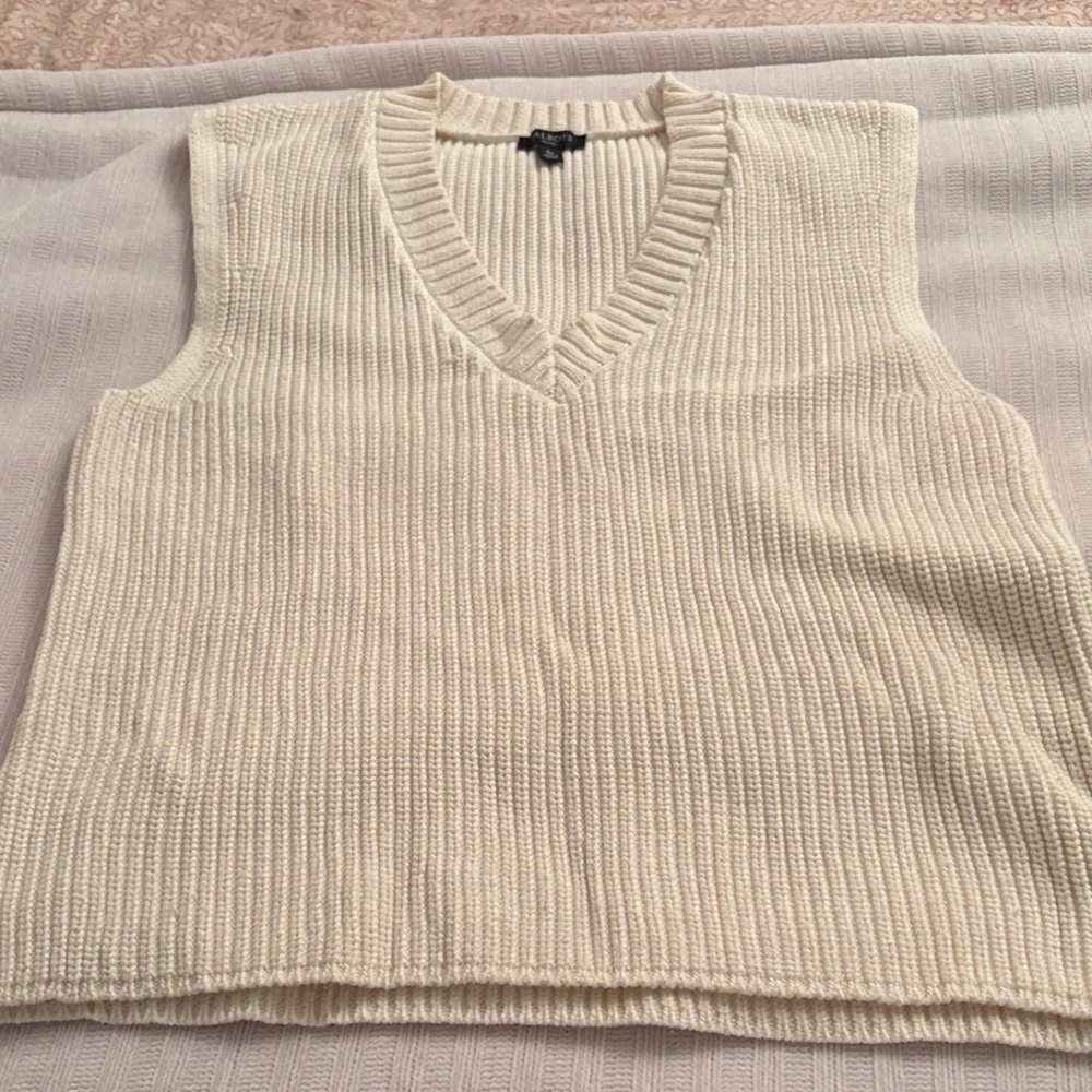 Talbots Petite Cream Ribbed V-Neck Sweater Vest
